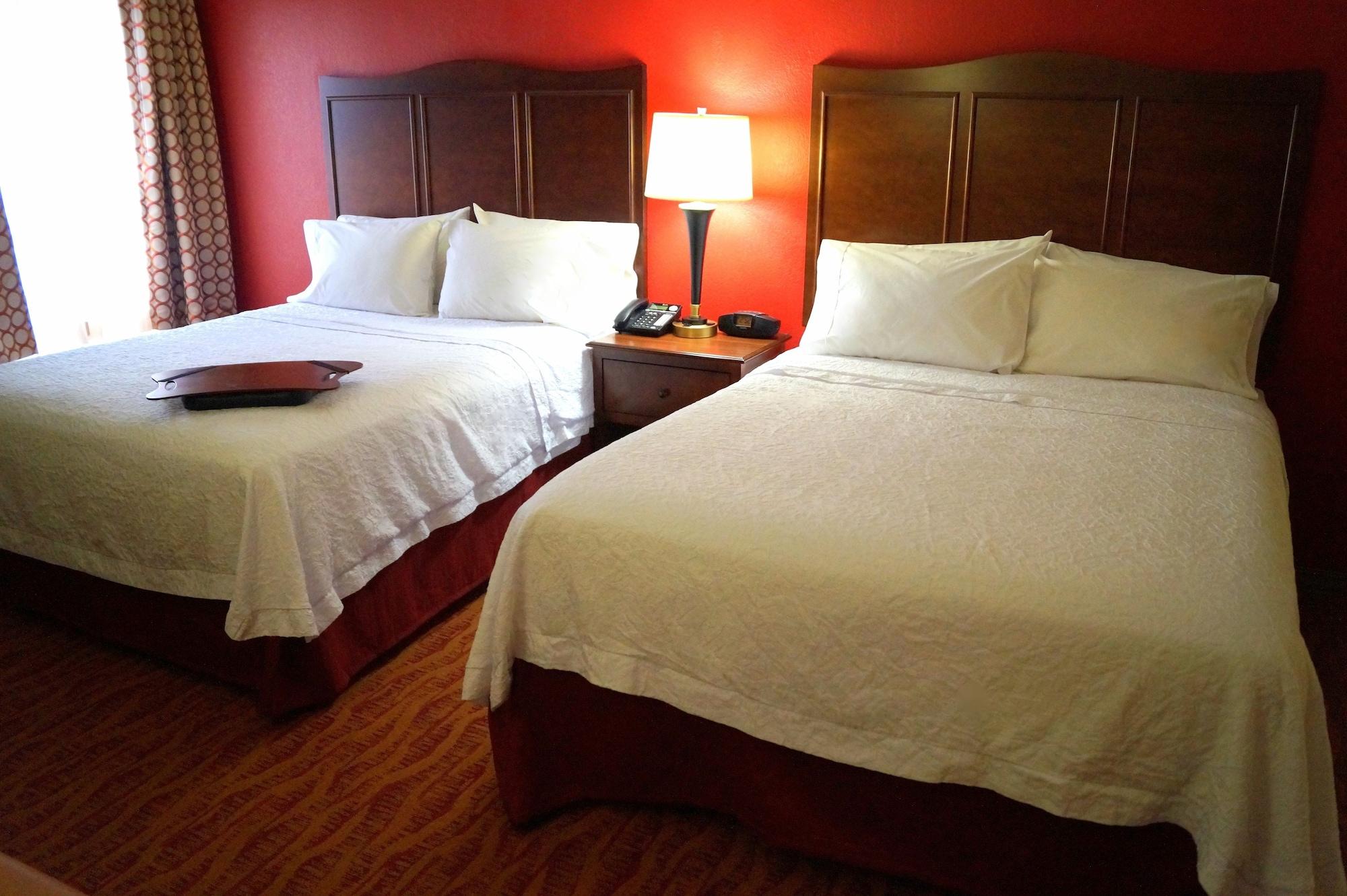 Hampton Inn Altoona Exteriör bild