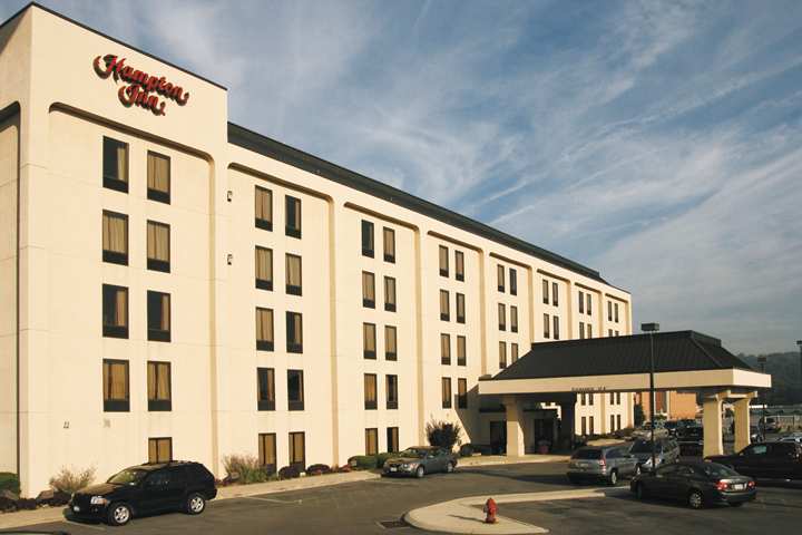 Hampton Inn Altoona Exteriör bild
